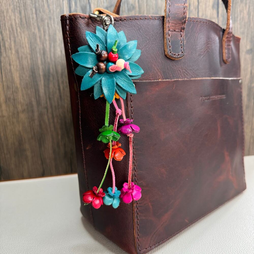 Blue Daisy Bag Charm Genuine Leather Crossbody Blue Purse Charm NEW - Picture 3 of 5